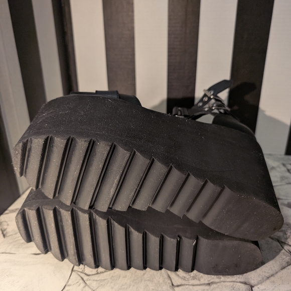 Killstar Death Valley Black Gothic Platform Size 10 - Picture 4 of 4